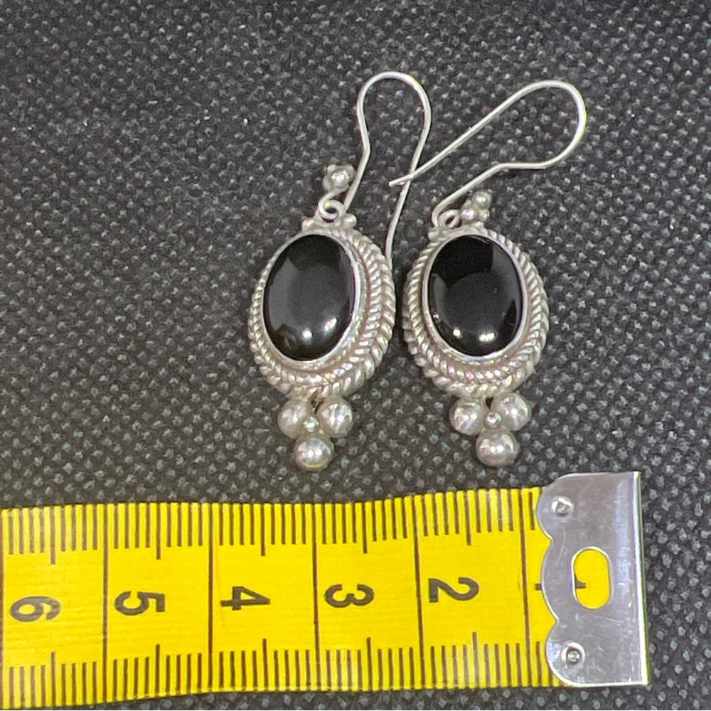 Suarti Onyx and 925 Sterling Silver Dangle Earrings made in Bali - Picture 5 of 5